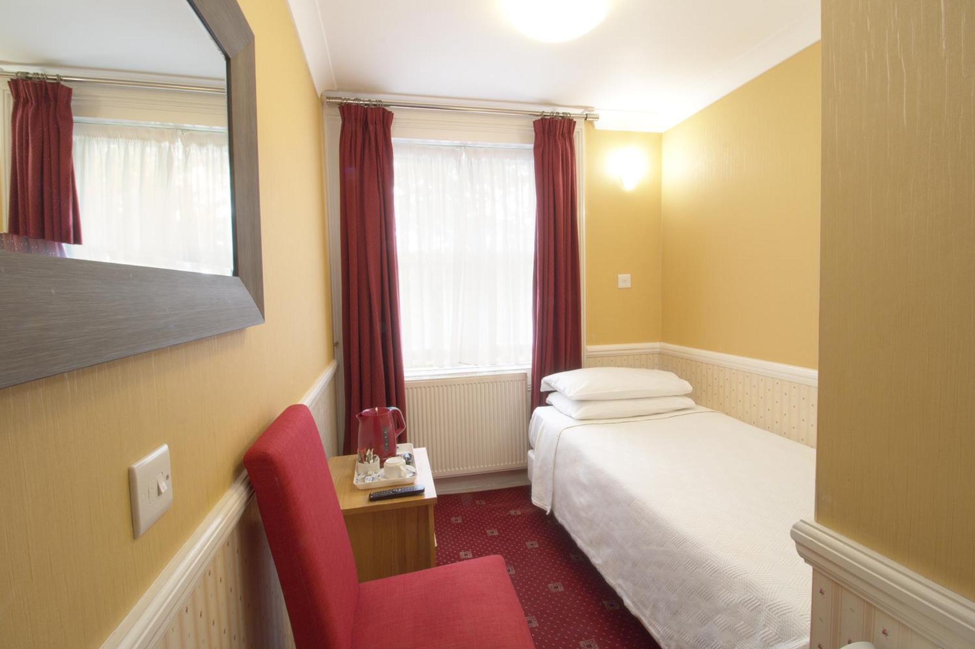 Balmoral House Hotel ลอนดอน ภายนอก รูปภาพ