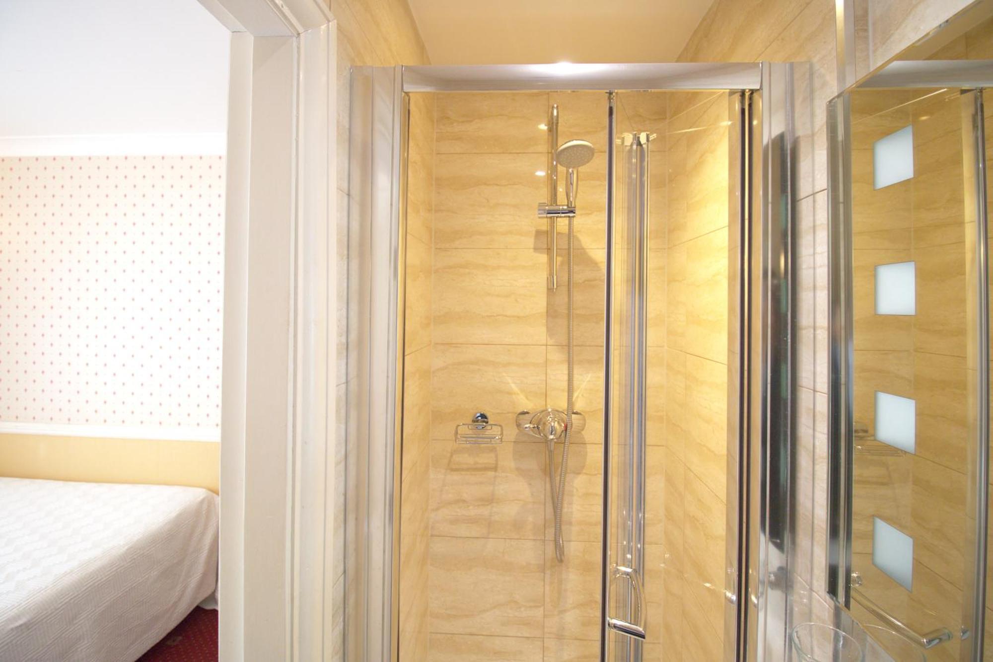 Balmoral House Hotel ลอนดอน ภายนอก รูปภาพ